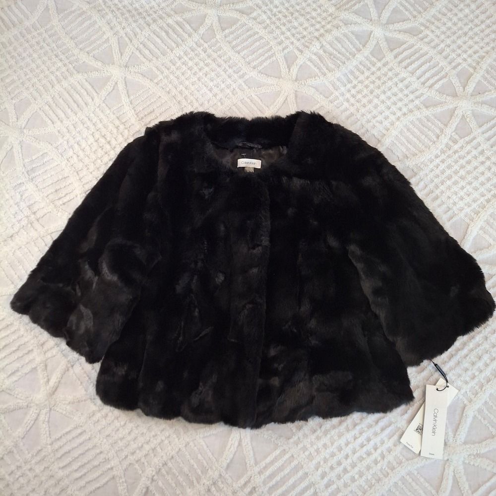 Calvin Klein Womens Size Medium Black Faux Fur Capelet Jacket Bolero Coat NWT